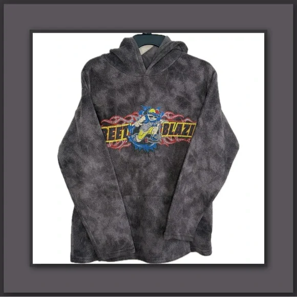 3/$18 - Emergency Exit Boy’s Gray Tie-Dye Hoodie – Size Medium - Picture 2 of 4